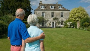pensioners seniors retirees home house